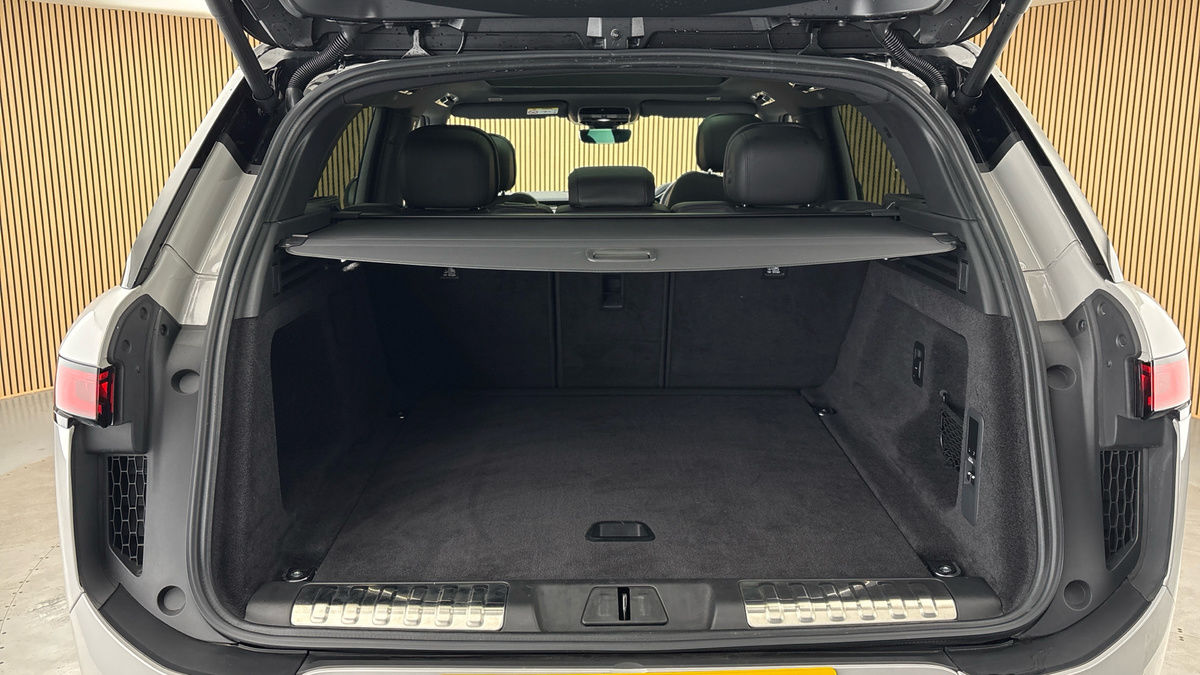 Land Rover Range Rover Sport Image 11