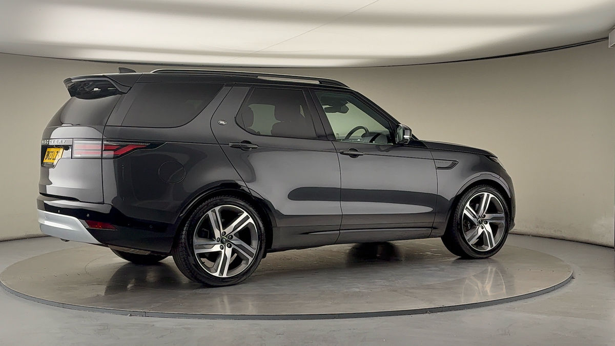 More views of Land Rover Discovery