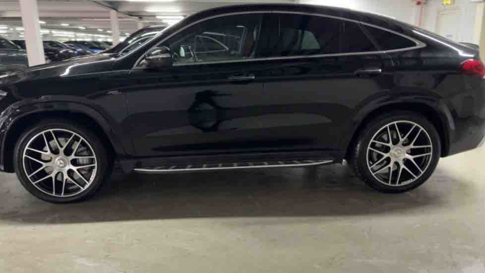 More views of Mercedes-Benz GLE