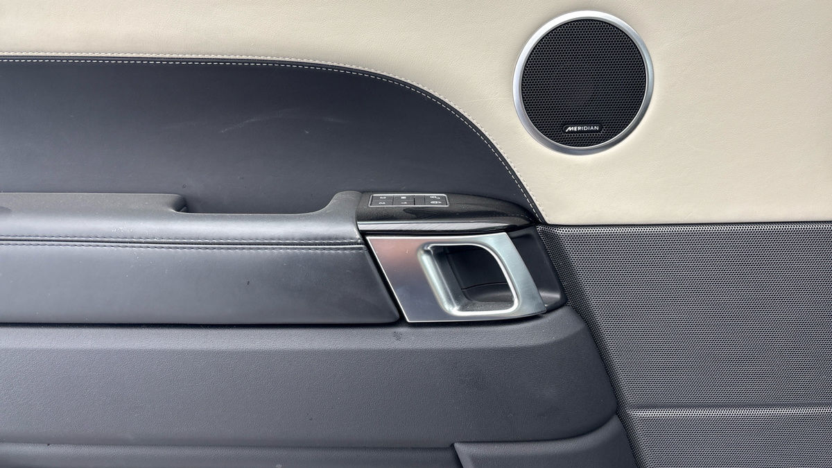 Land Rover Range Rover Sport Image 19