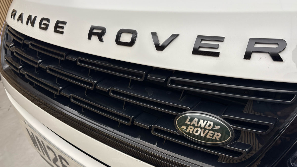 Land Rover Range Rover Evoque Image 24