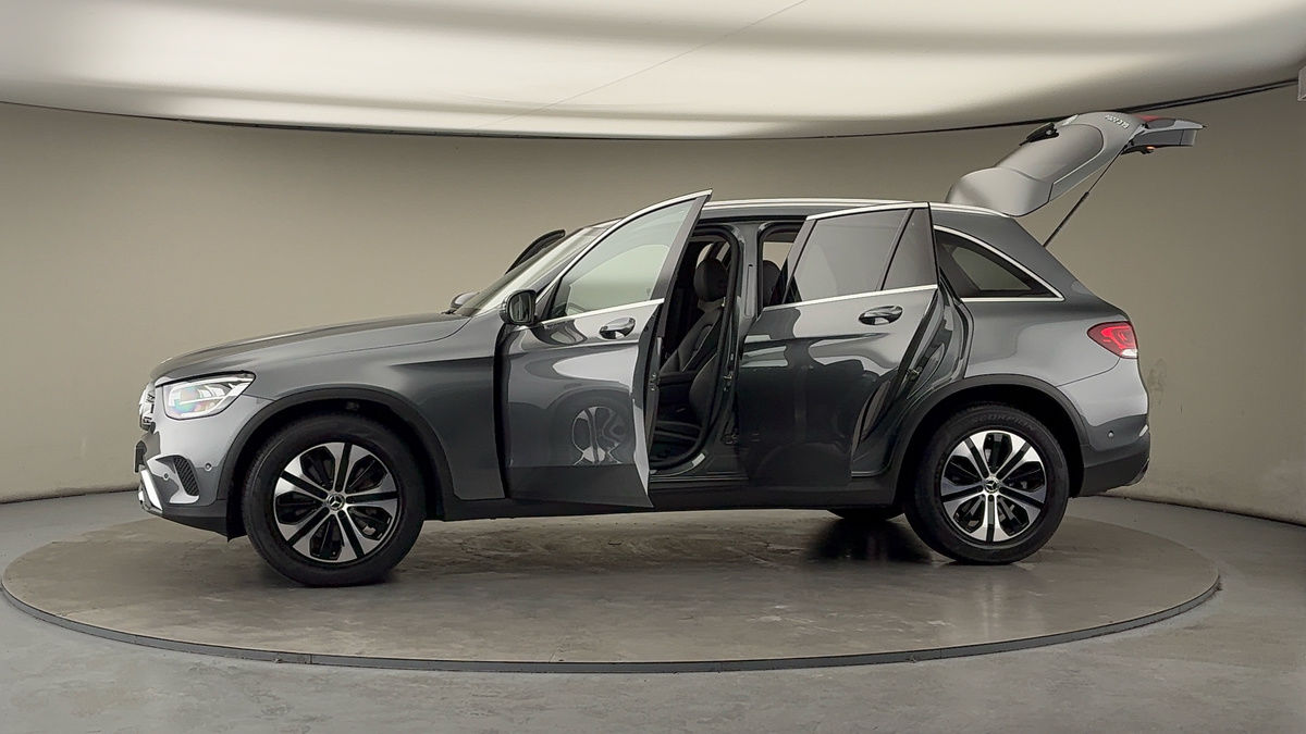 More views of Mercedes-Benz GLC