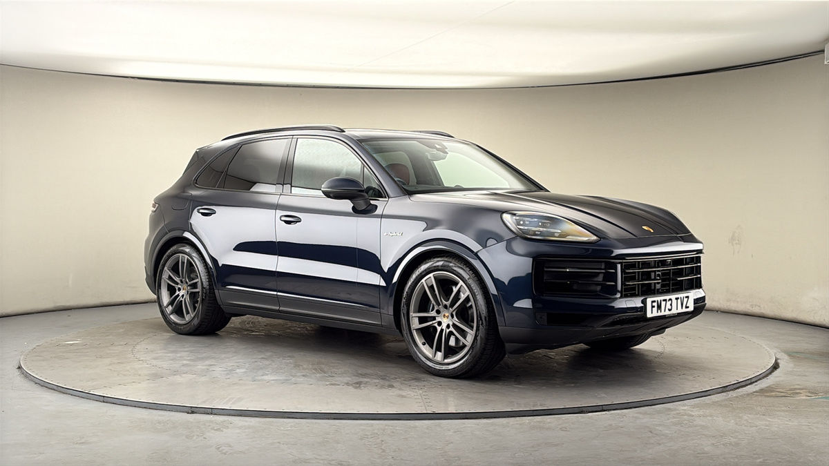 More views of Porsche Cayenne