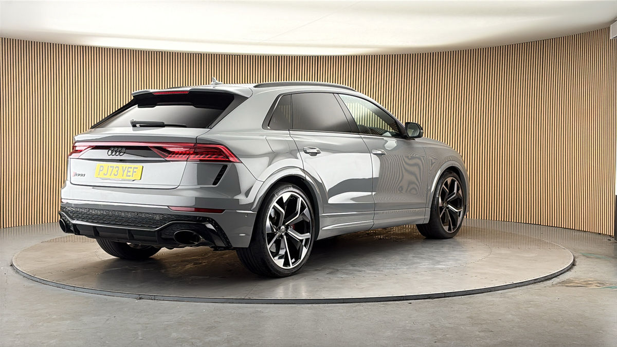 More views of Audi RSQ8