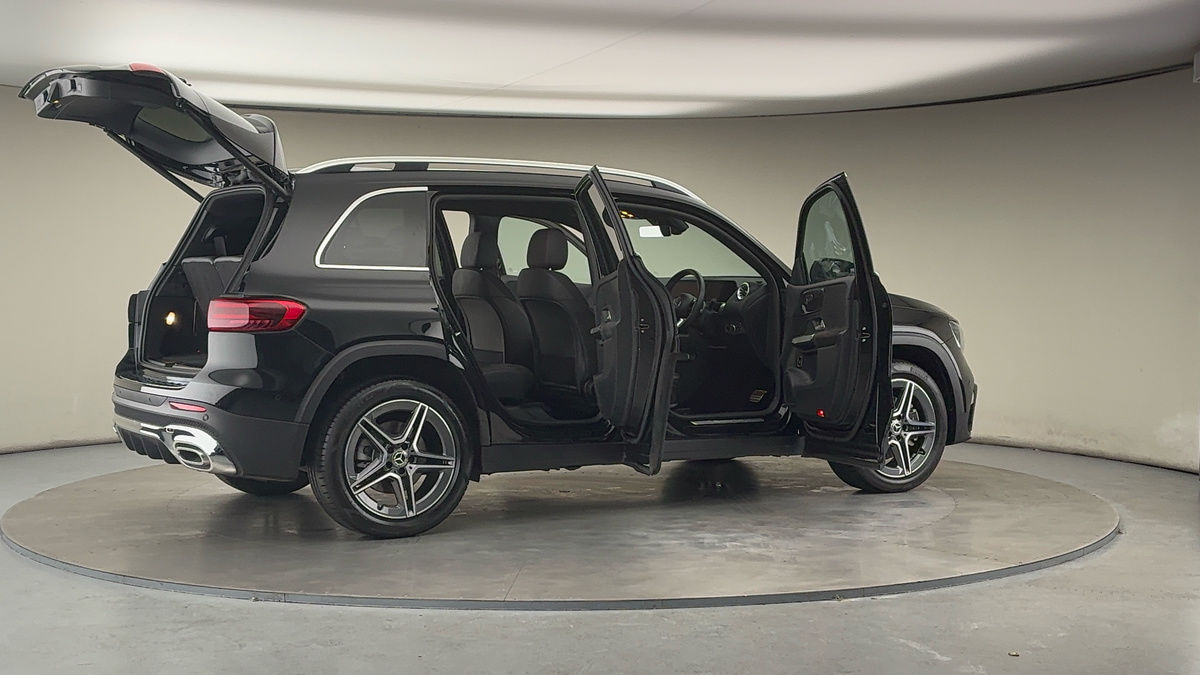 More views of Mercedes-Benz GLB