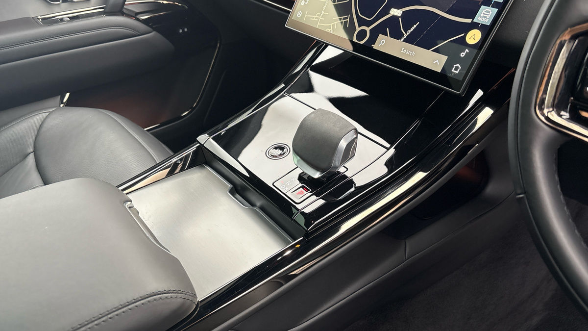 Land Rover Range Rover Sport Image 18