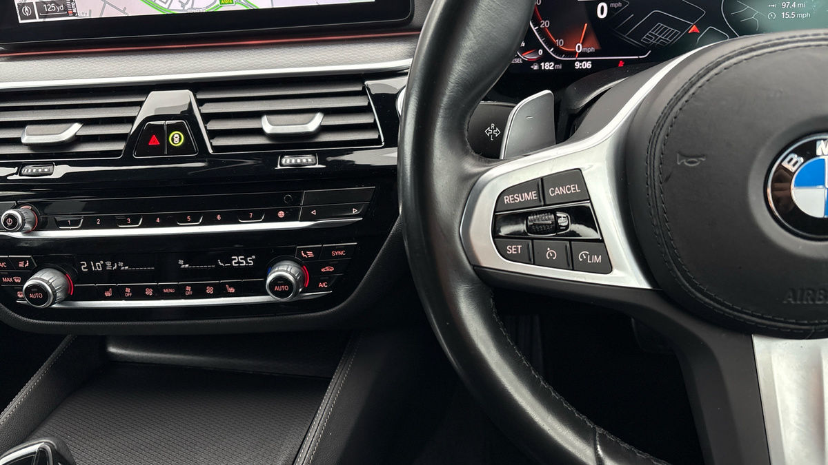 BMW 5 Series Image 13