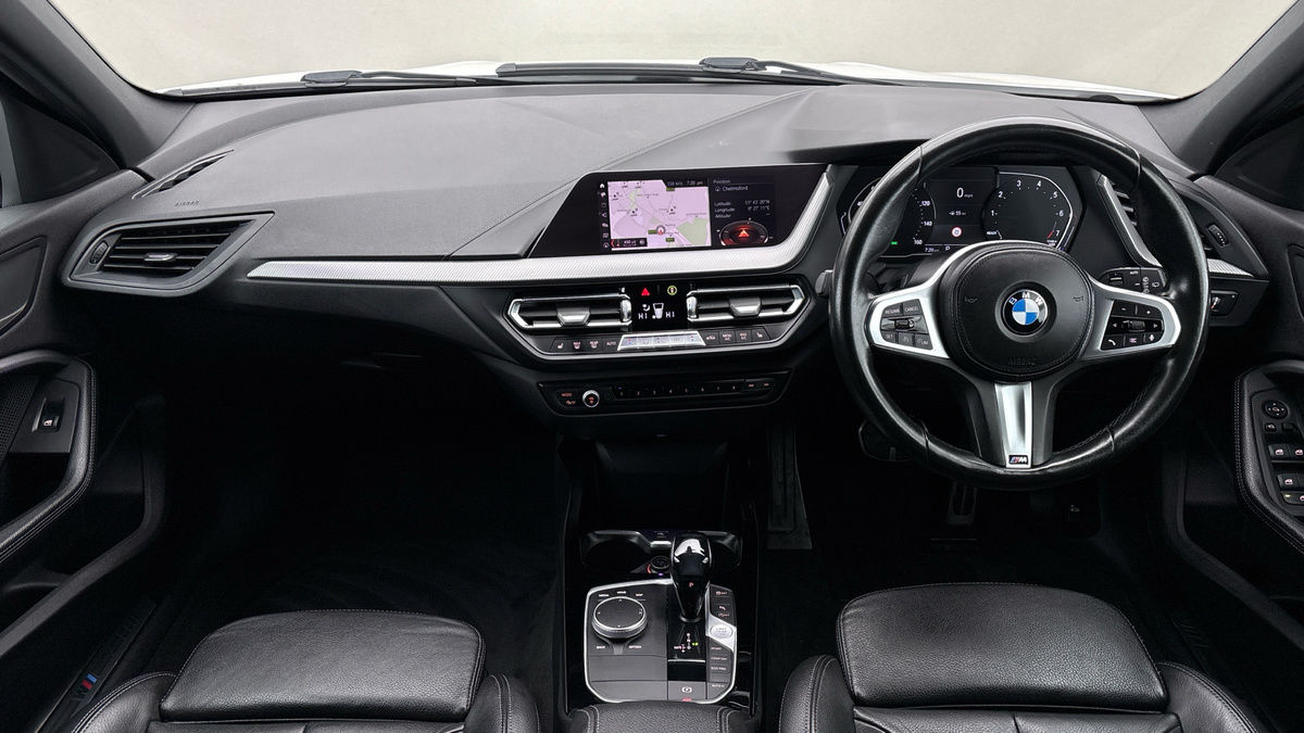 BMW 1 Series Image 12