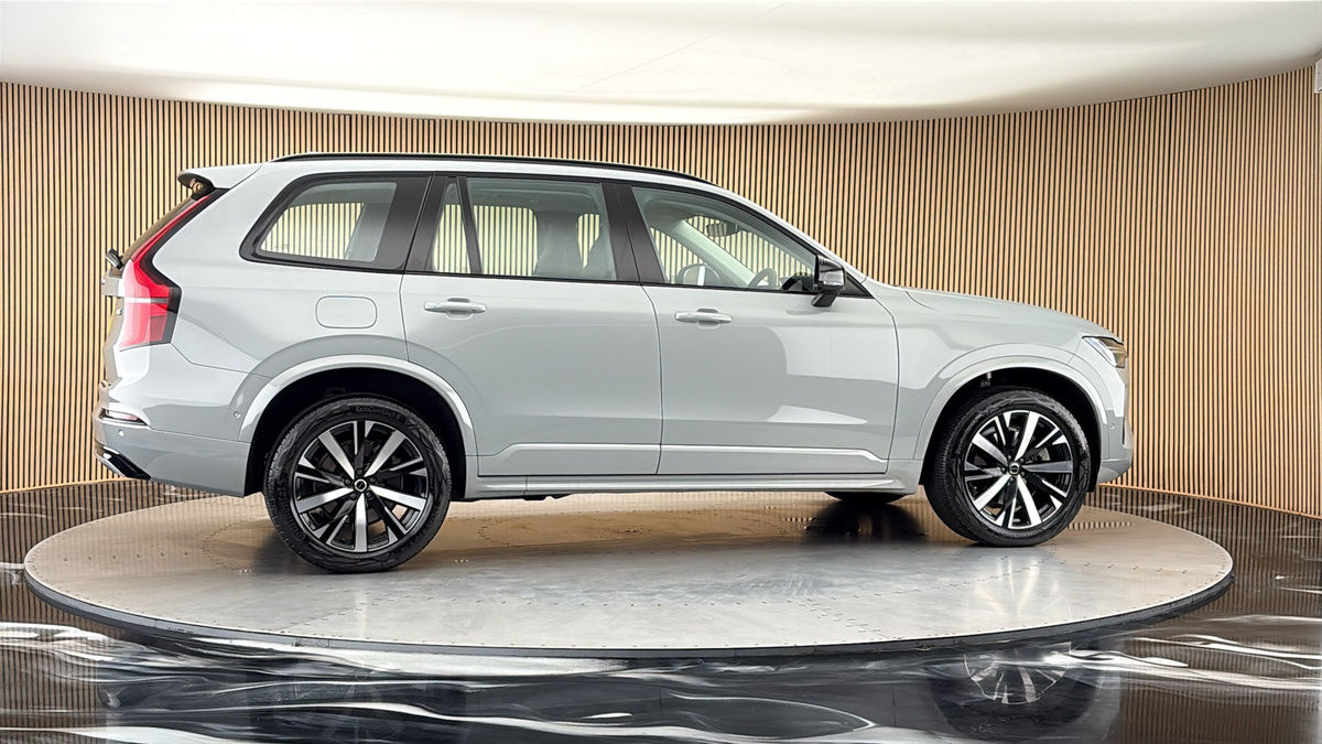 More views of Volvo XC90