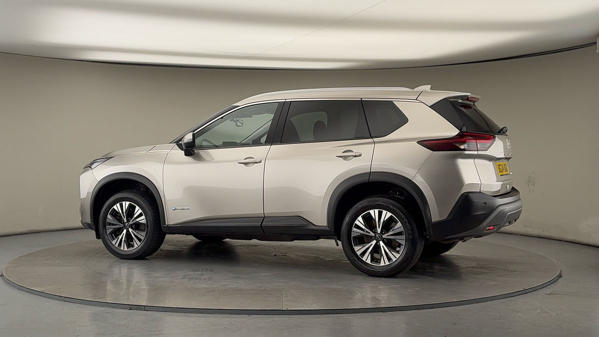 More views of Nissan X-Trail