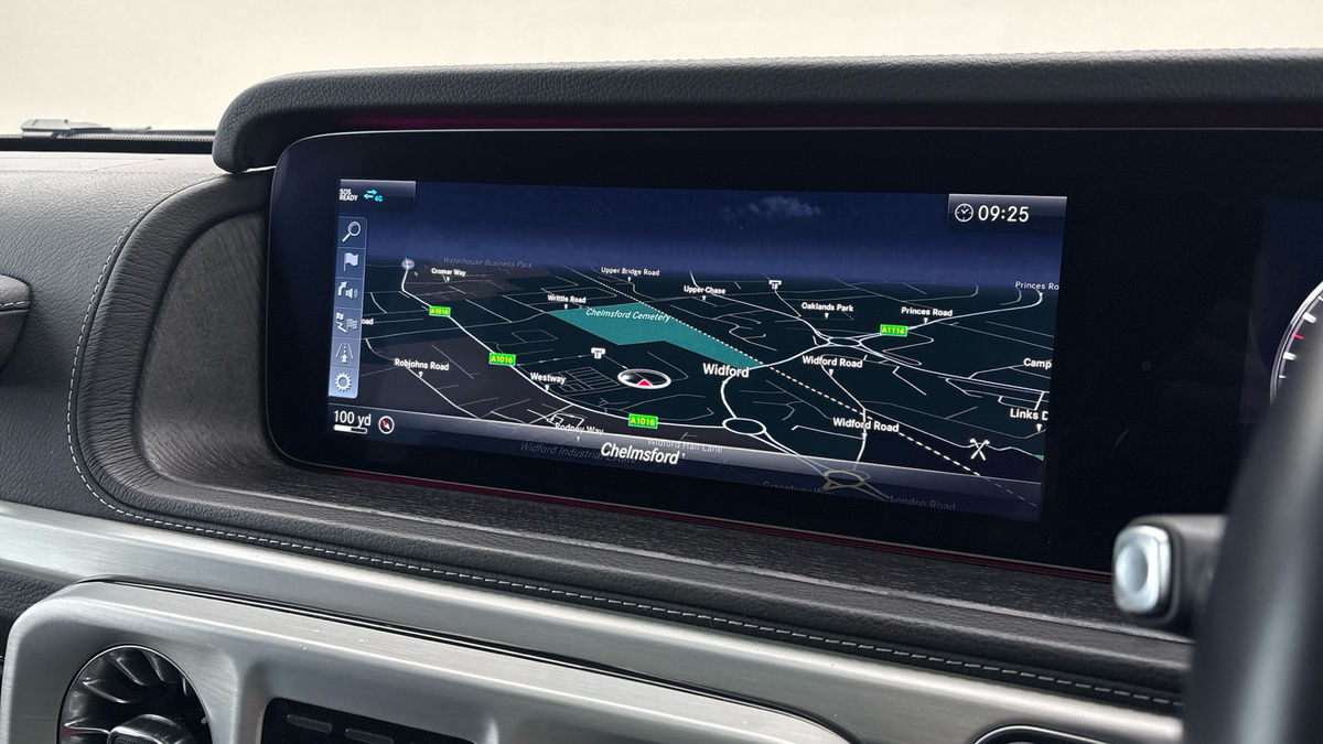 Mercedes-Benz G Class Image 17