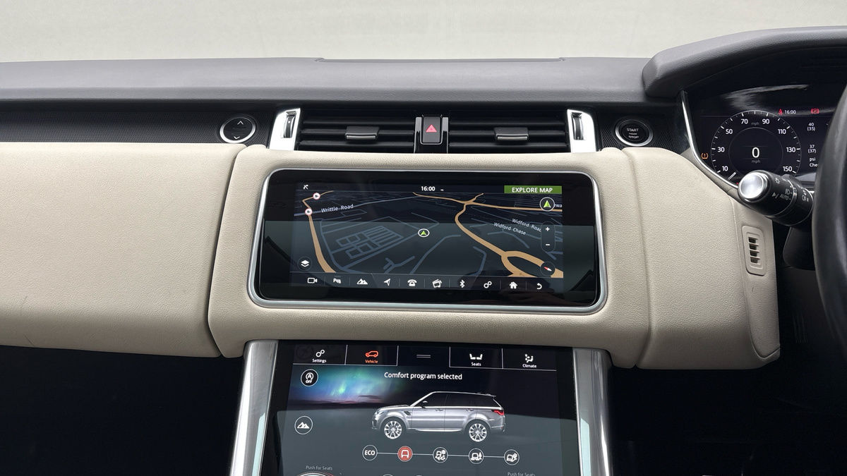 Land Rover Range Rover Sport Image 17