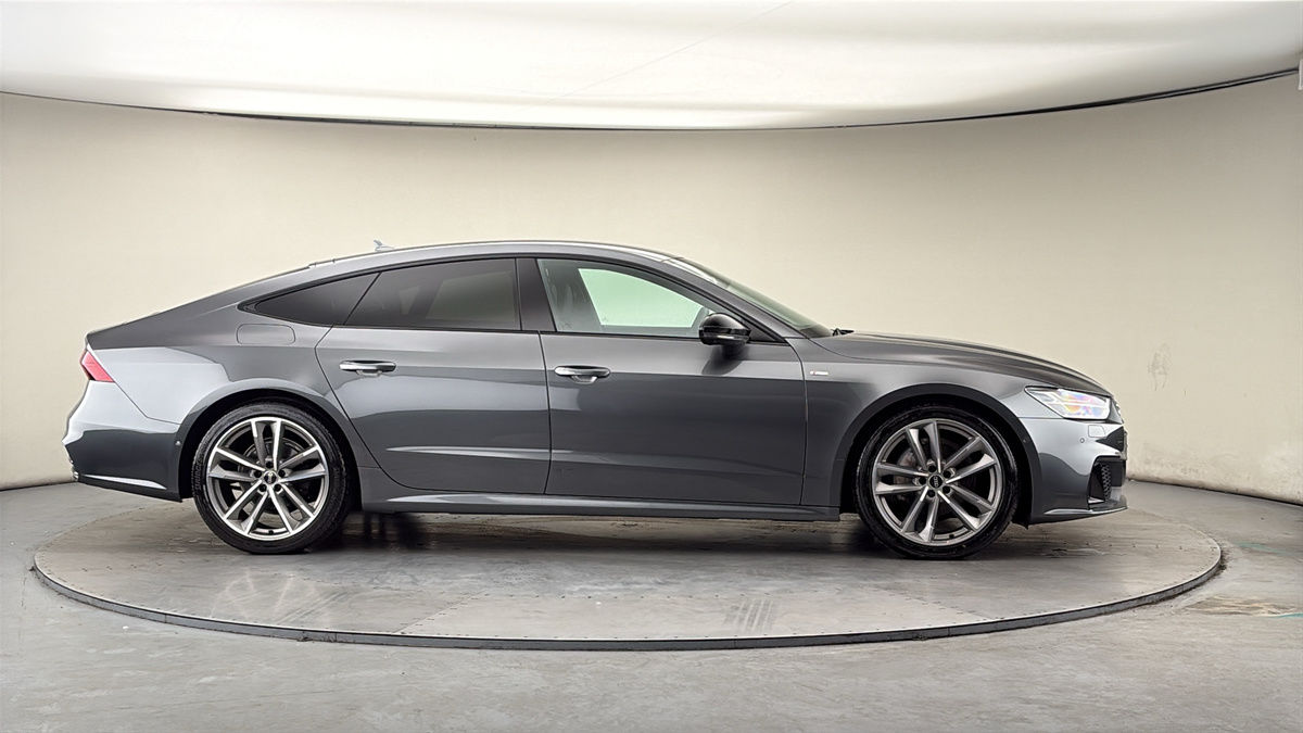More views of Audi A7