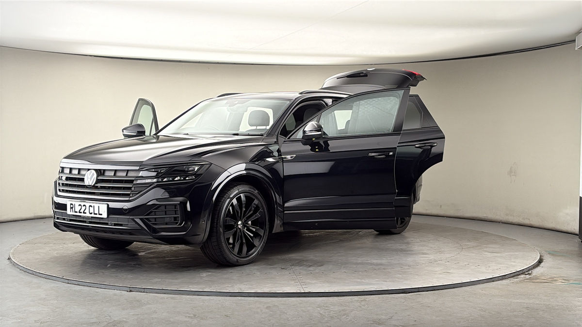 More views of Volkswagen Touareg