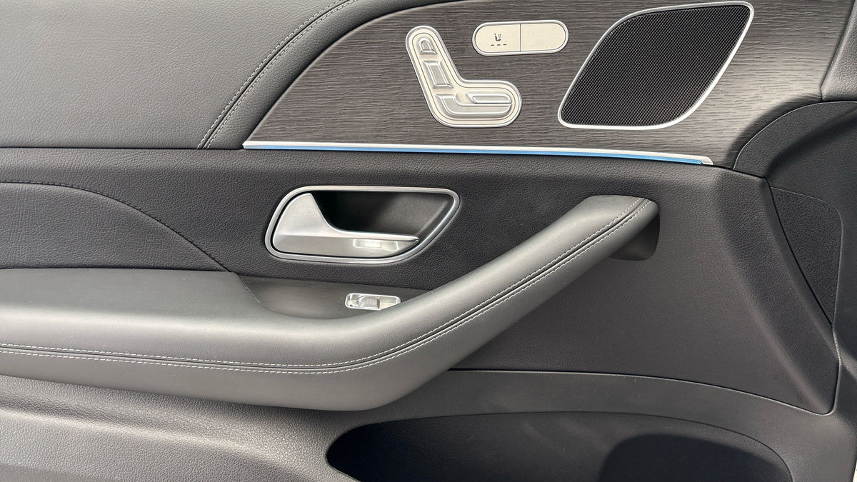 Mercedes-Benz GLE Image 19