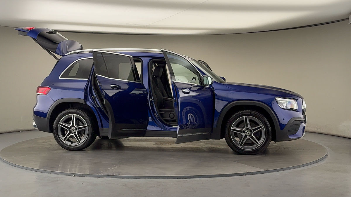 More views of Mercedes-Benz GLB