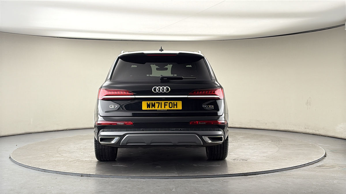 Audi Q7 Image 4