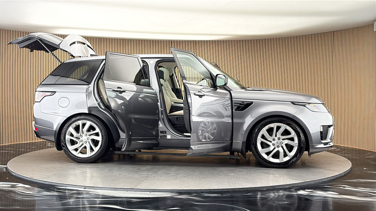 More views of Land Rover Range Rover Sport