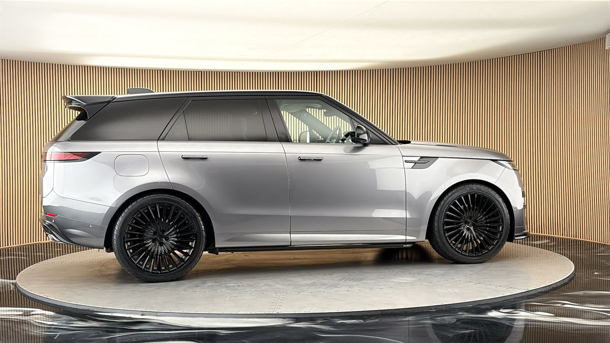 More views of Land Rover Range Rover Sport