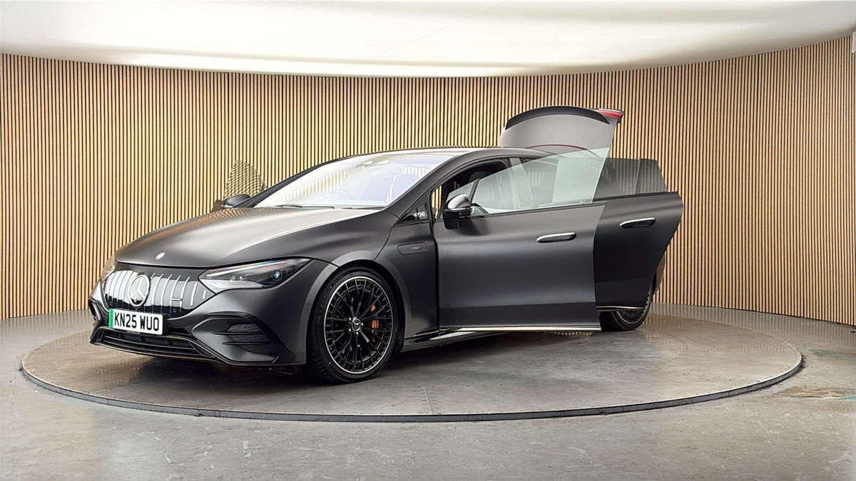 More views of Mercedes-Benz EQE