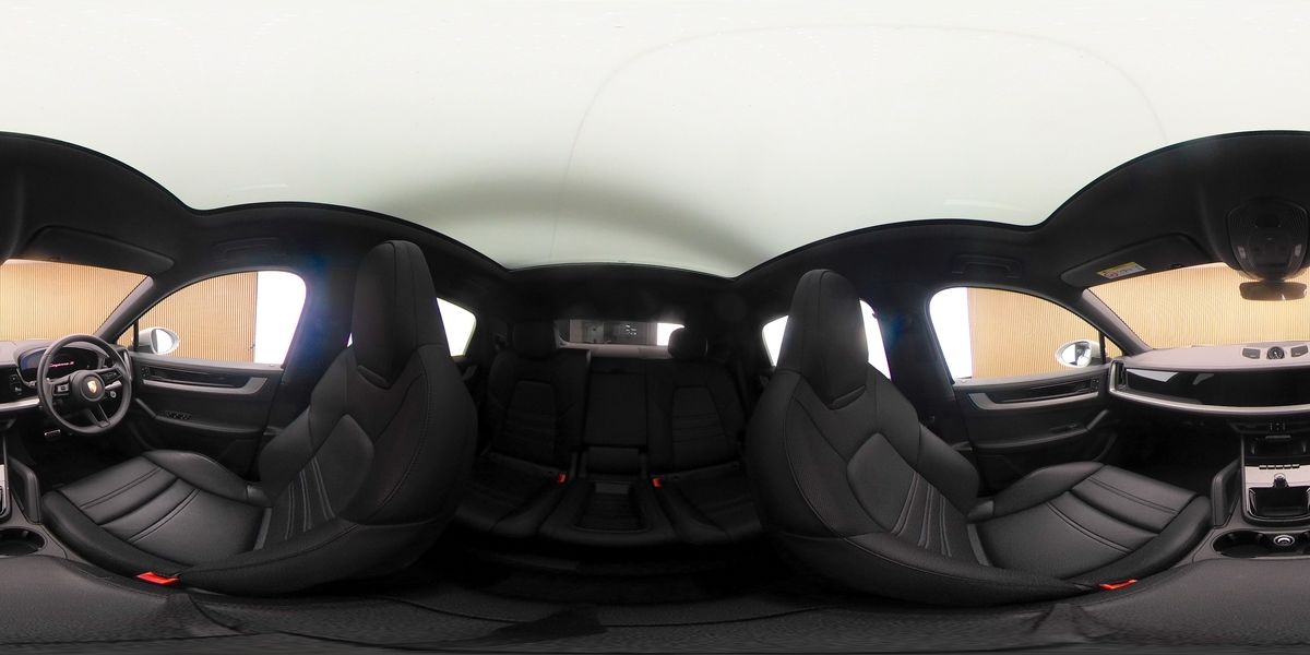 More views of Porsche Cayenne