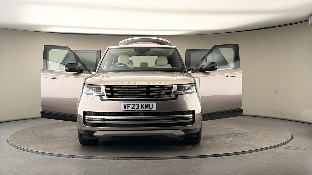 More views of Land Rover Range Rover