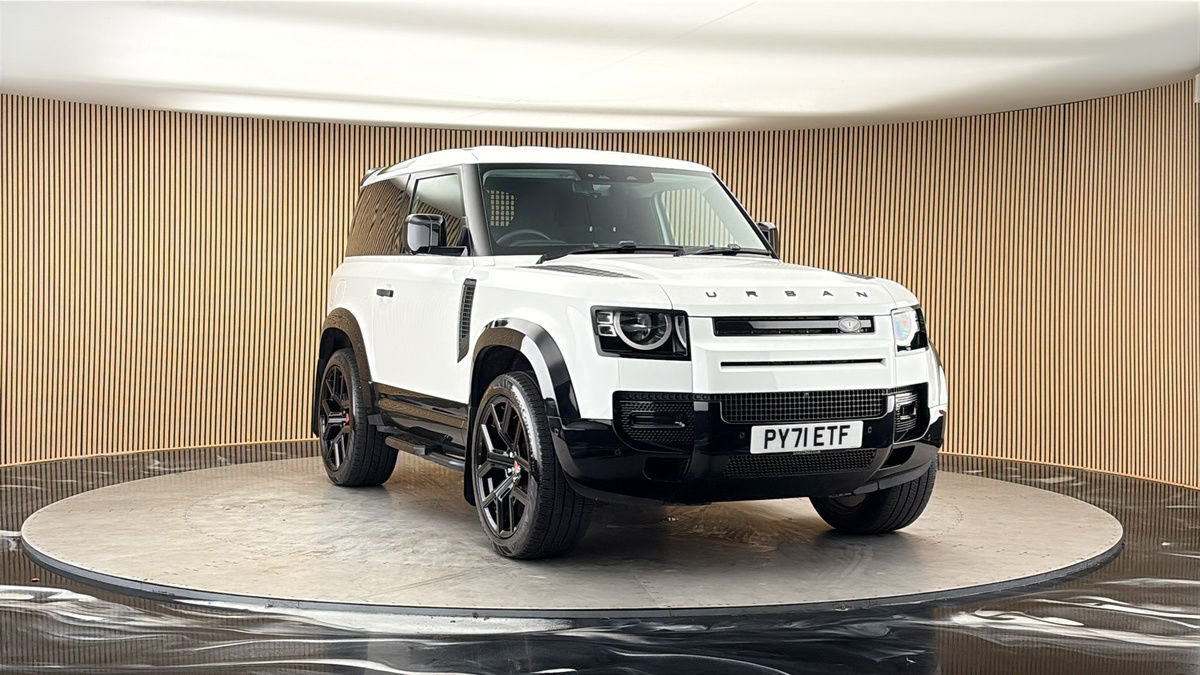 More views of Land Rover Defender 90