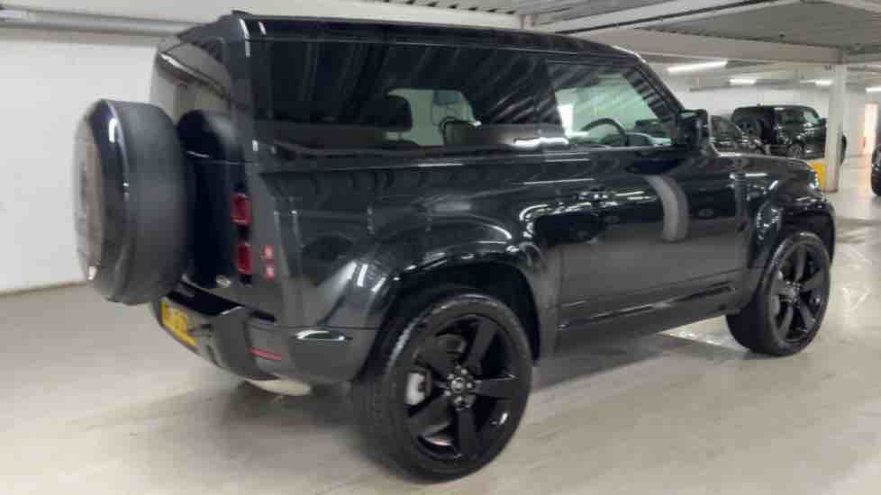 More views of Land Rover Defender 90