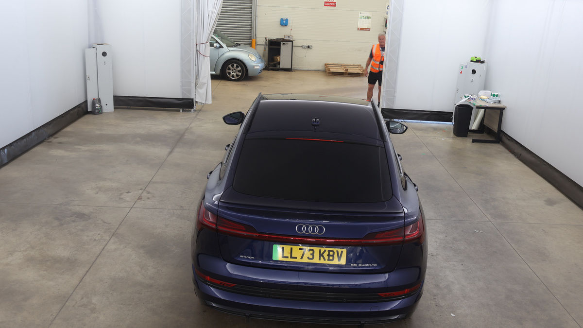Audi e-tron Image 7