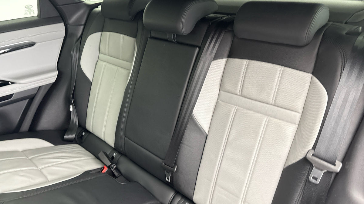 Land Rover Range Rover Evoque Image 8