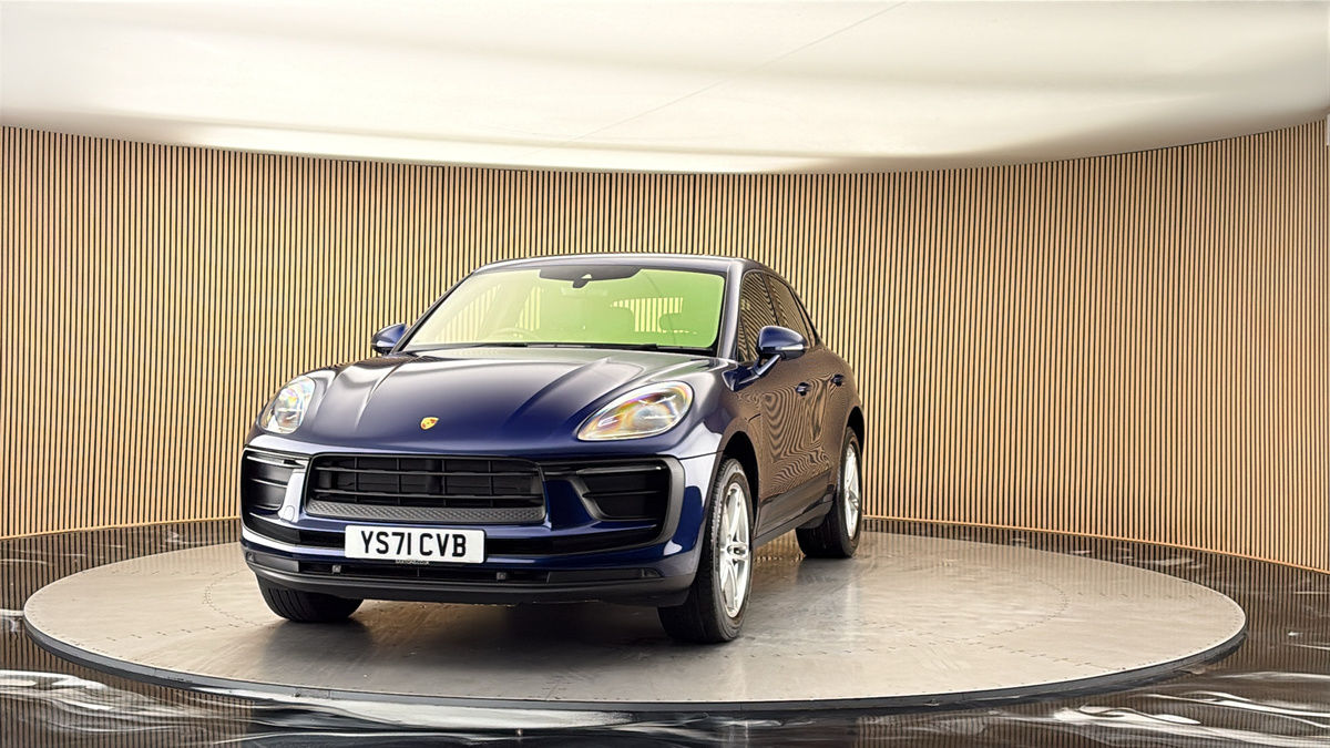 More views of Porsche Macan