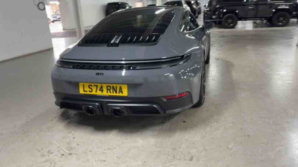 More views of Porsche 911
