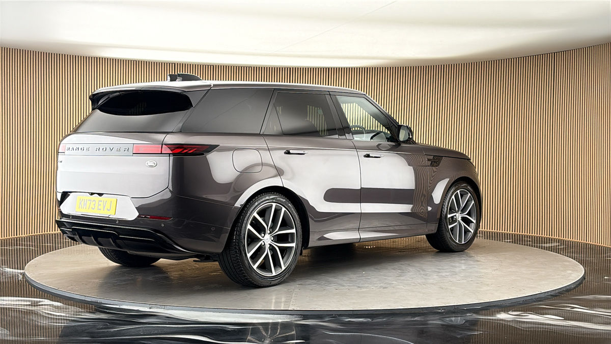 Land Rover Range Rover Sport Image 21