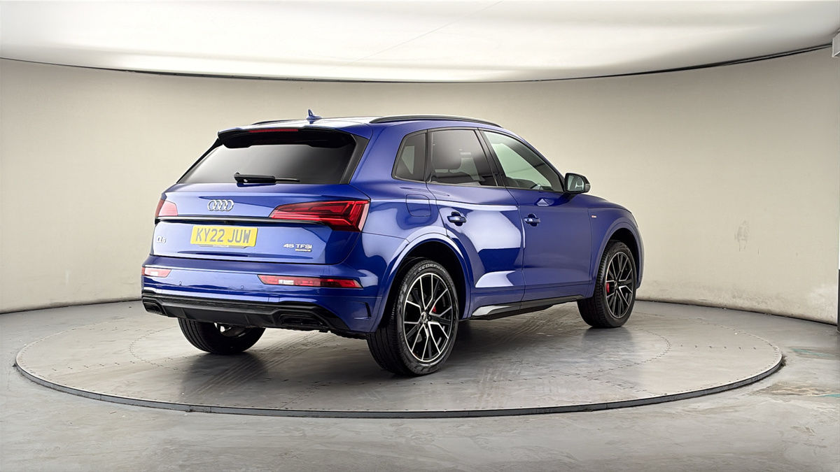 More views of Audi Q5