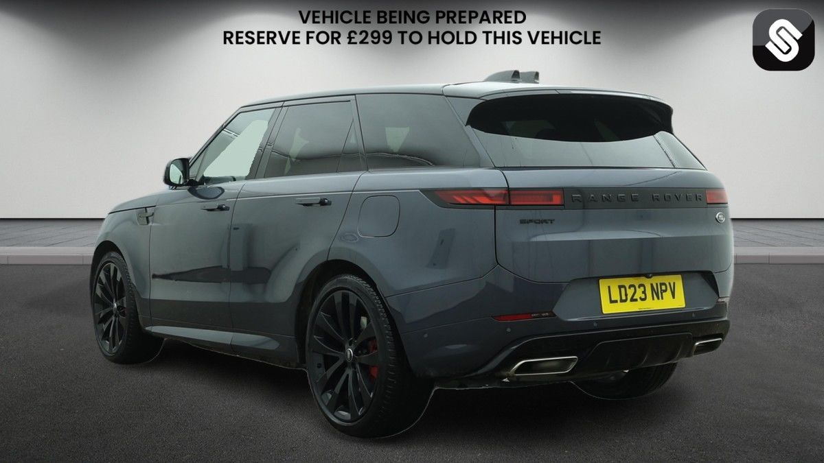 Land Rover Range Rover Sport Image 3