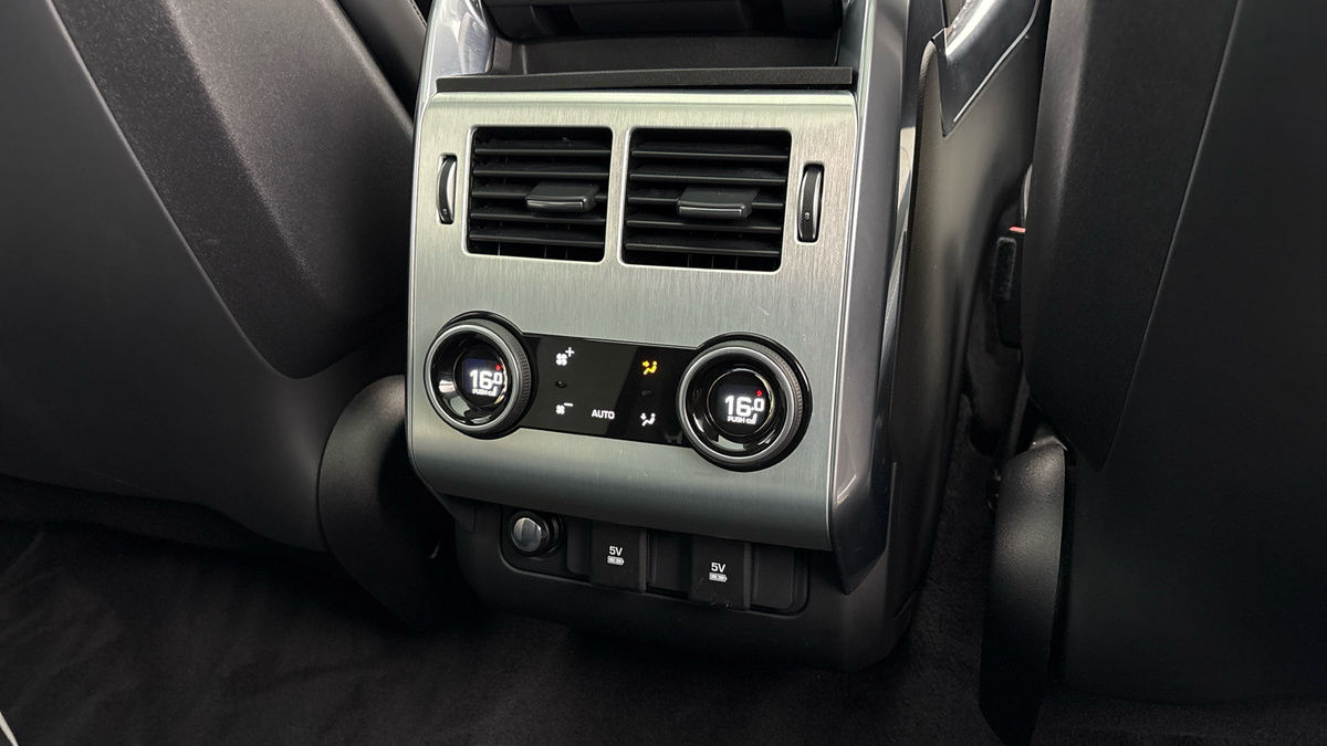 Land Rover Range Rover Sport Image 25