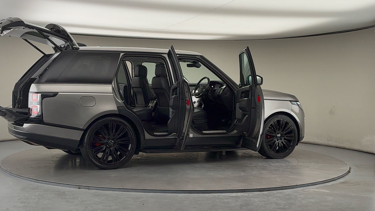 More views of Land Rover Range Rover