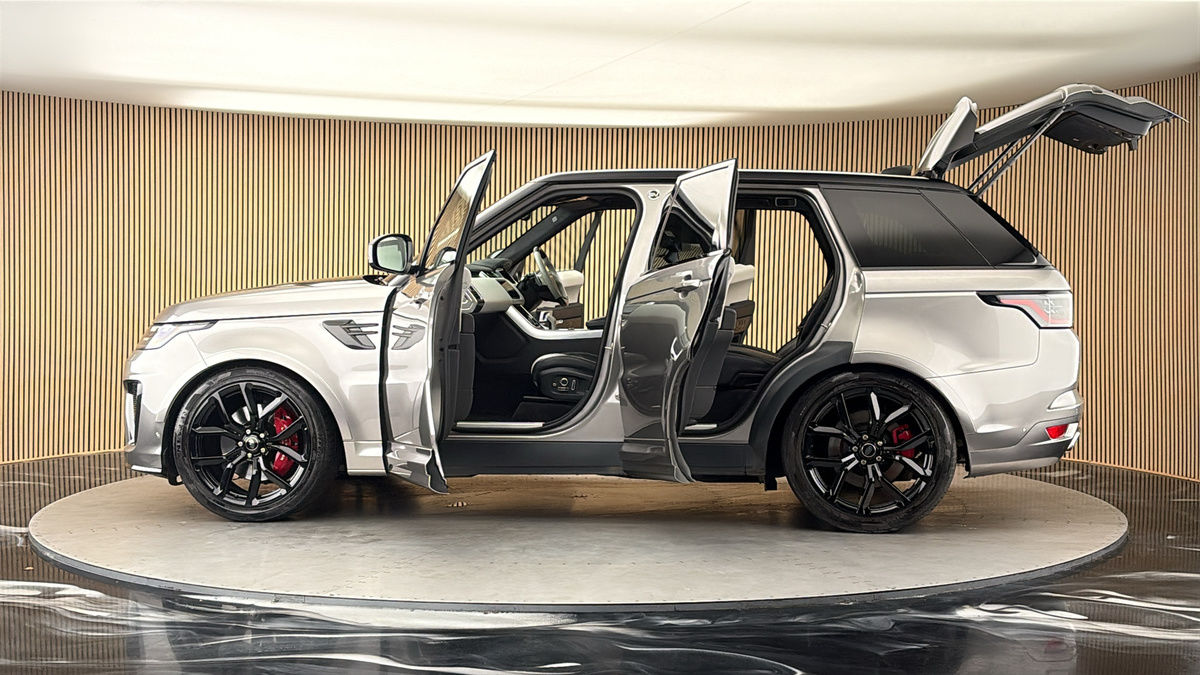 More views of Land Rover Range Rover Sport