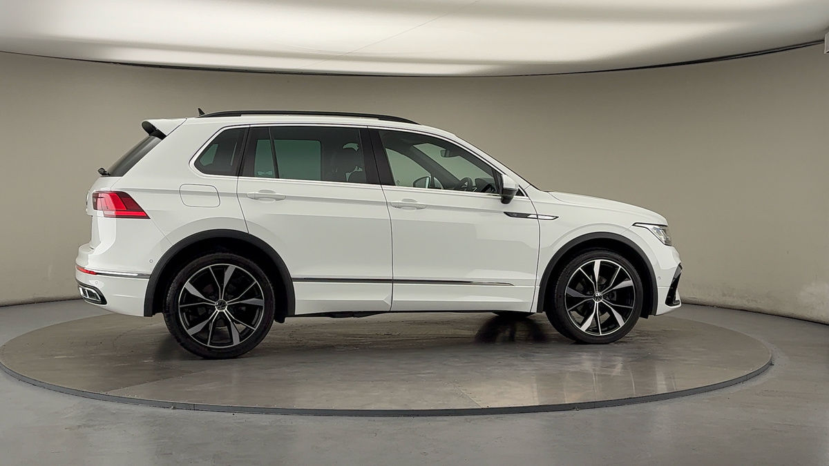 More views of Volkswagen Tiguan