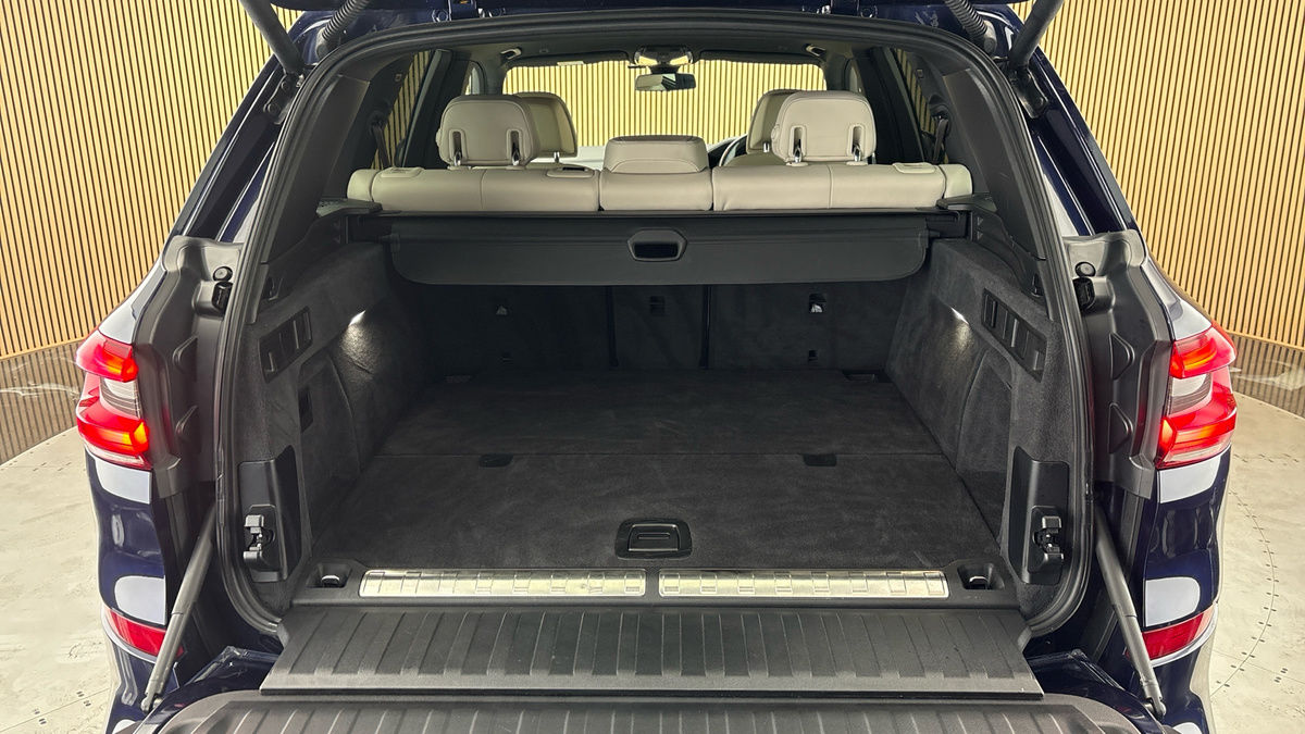 BMW X5 Image 11