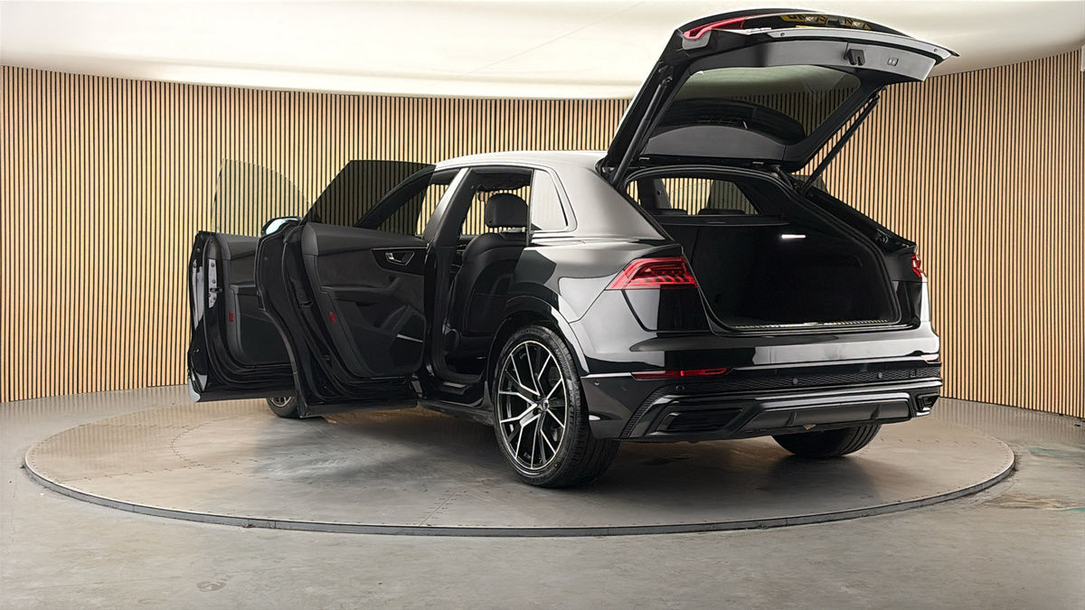 Audi Q8 Image 23