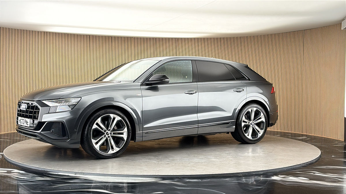 More views of Audi Q8