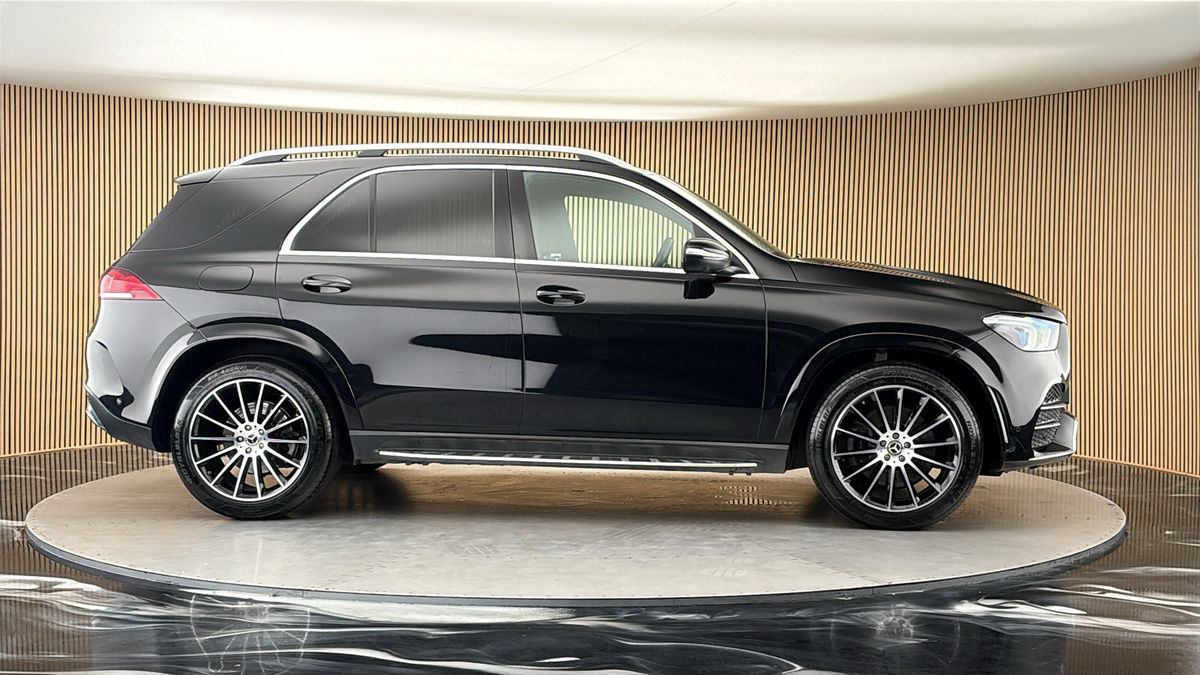 More views of Mercedes-Benz GLE