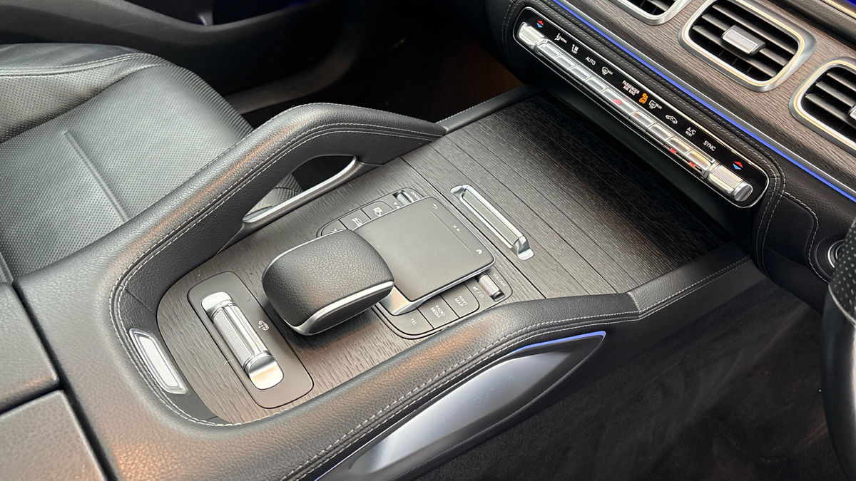 Mercedes-Benz GLE Image 18