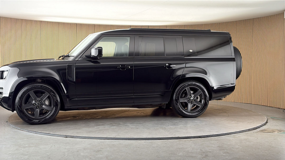 More views of Land Rover Defender 130
