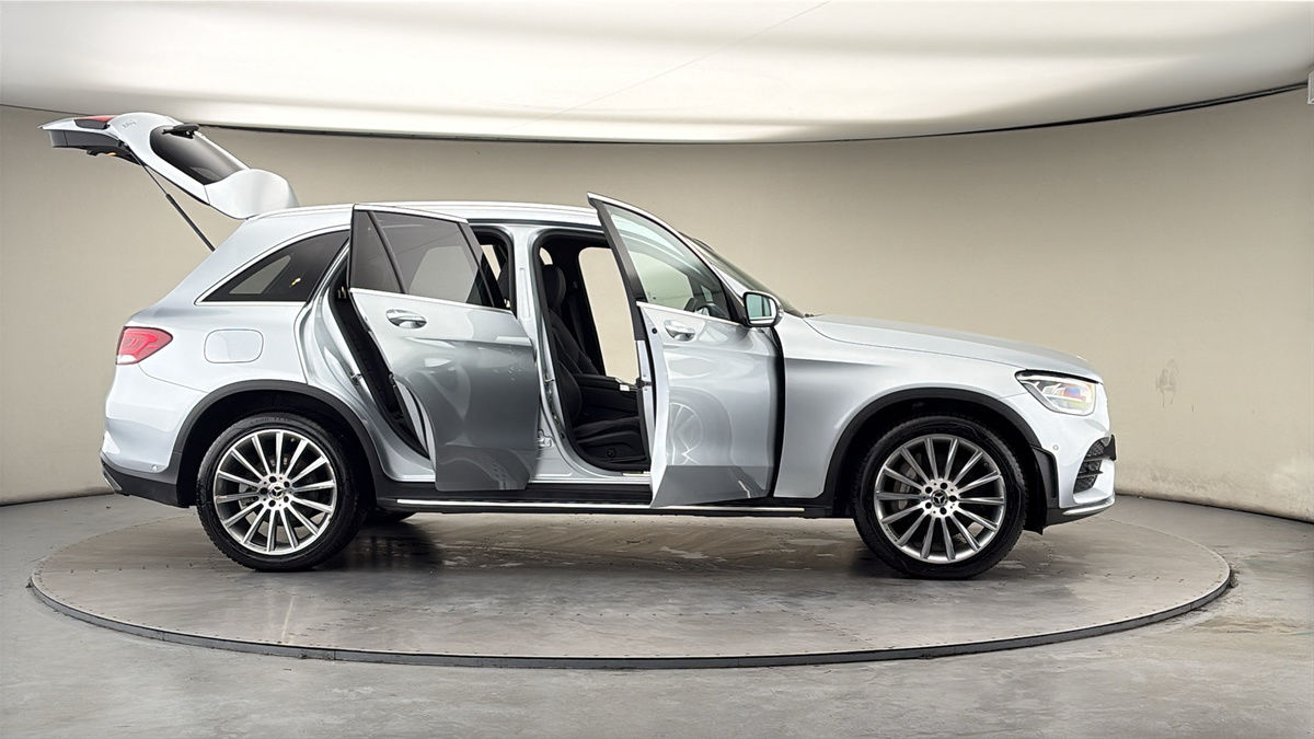 More views of Mercedes-Benz GLC