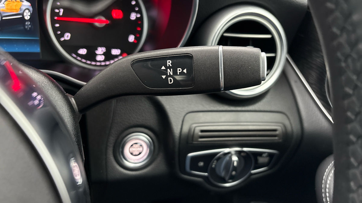 Mercedes-Benz GLC Image 6