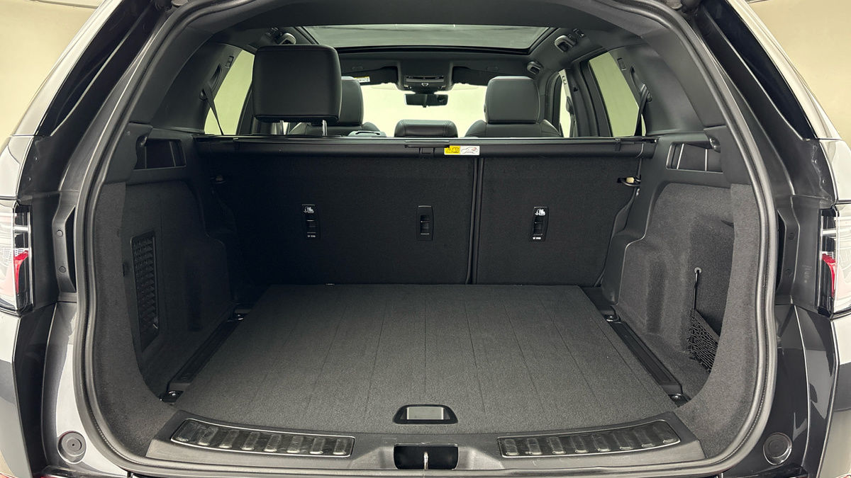 Land Rover Discovery Sport Image 11