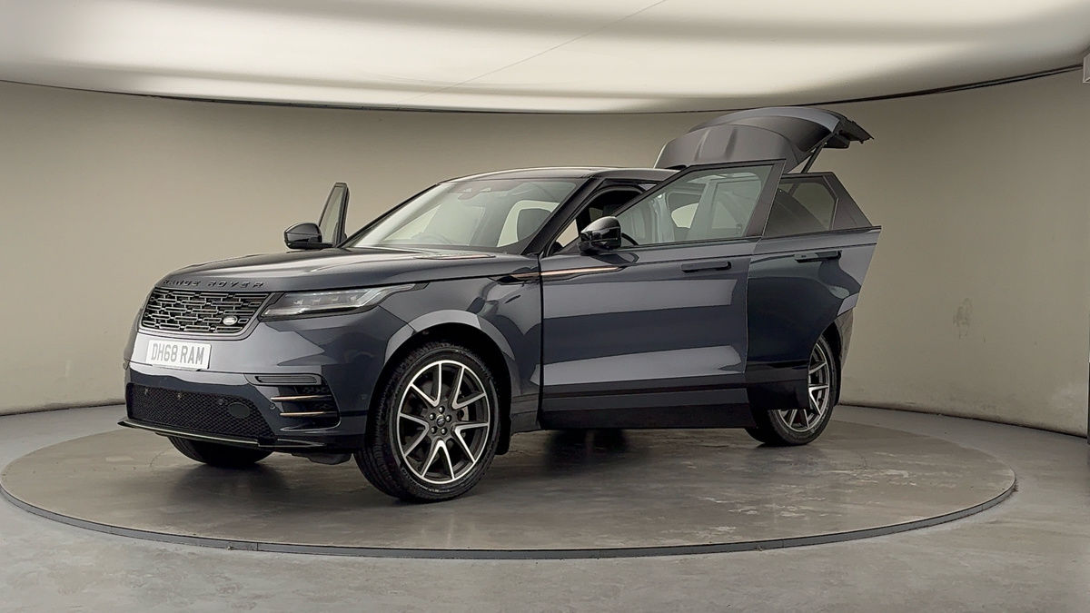 Land Rover Range Rover Velar Image 22