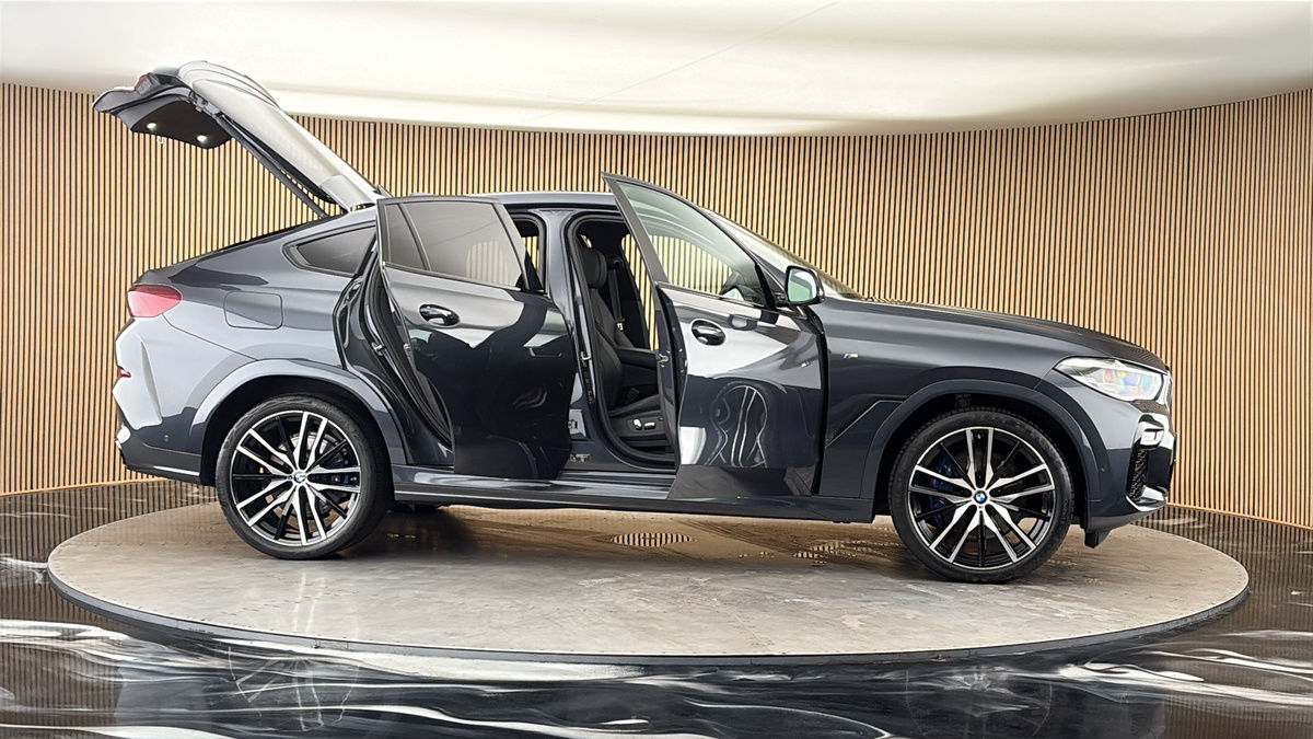 More views of BMW X6